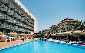 Tryp Port Cambrils Hotel